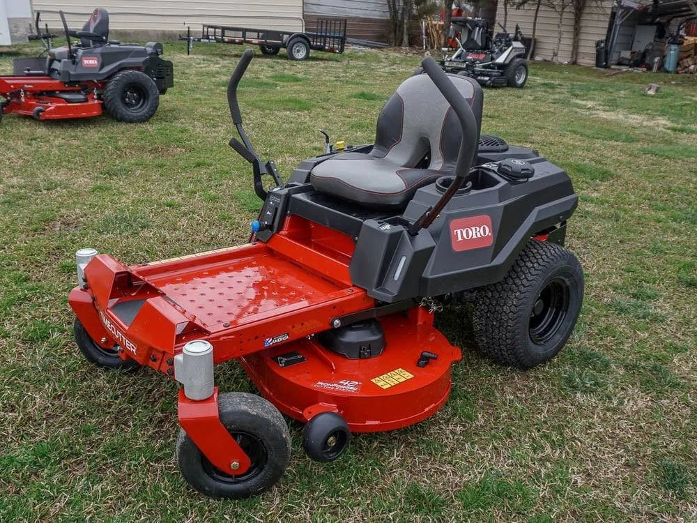 Toro 75746 42″ TimeCutter Zero Turn Mower 22HP Kohlers. image 1