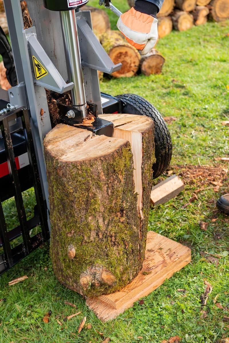 Oregon® 30-Ton 196cc Kohler HV Log Splitter with Hydraulic Fluid (OR30TKO-2) image 4