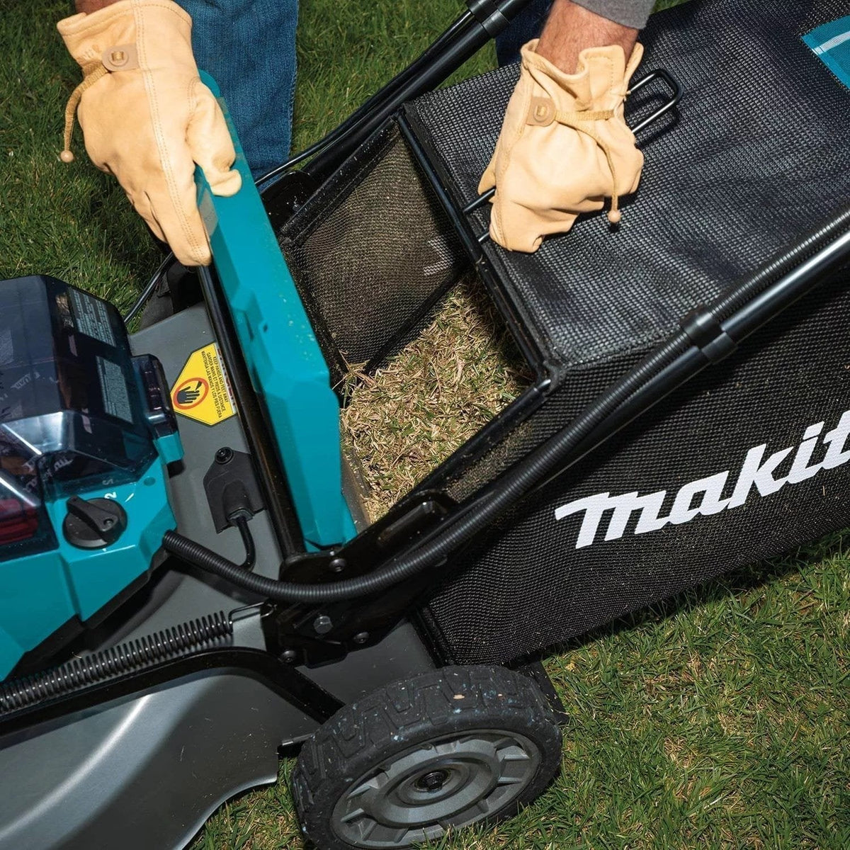 21 in. 18-Volt X2 (36-Volt) LXT Lithium-Ion Cordless Walk Behind Self Propelled Lawn Mower Kit with 4 Batteries (5.0 Ah) image 9