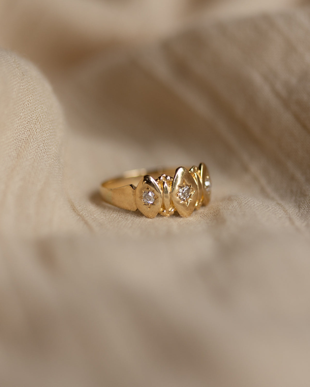 Greta Antique 18ct Gold Star Set Diamond Trilogy Ring