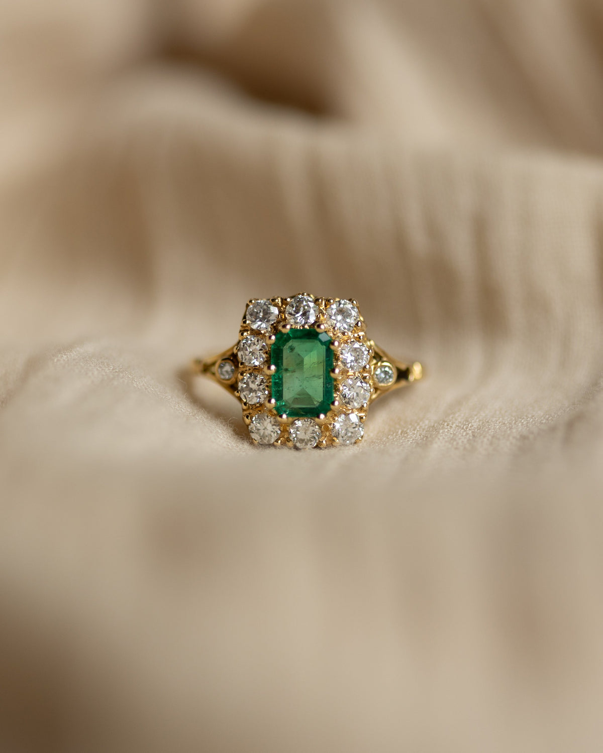 Clémence Vintage 18ct Gold Emerald & Diamond Cluster Ring