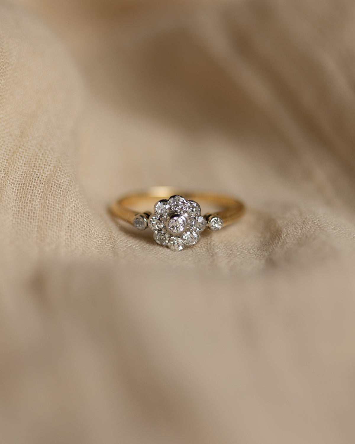 Frida Antique 18ct Gold Diamond Daisy Cluster Ring