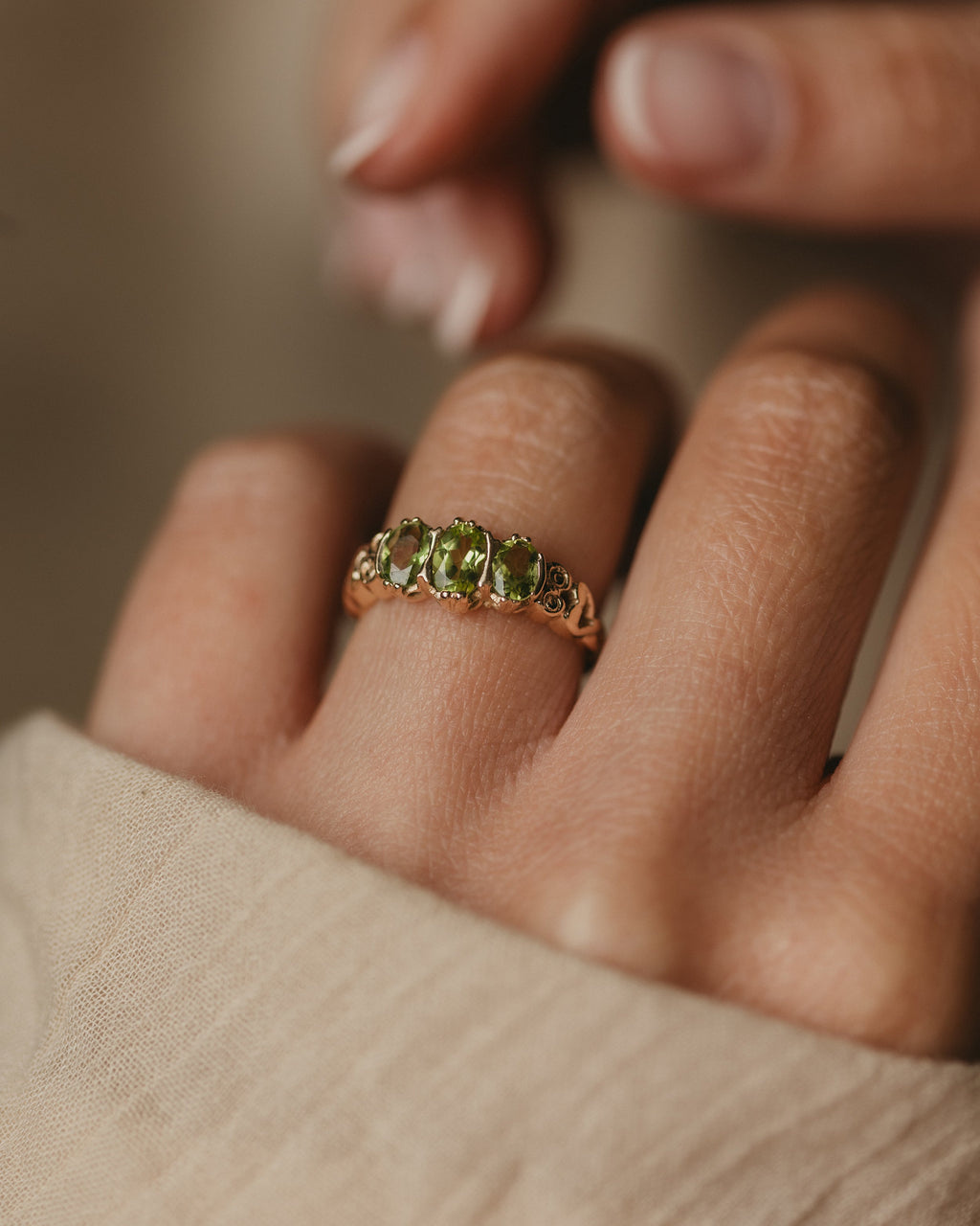 Phyllis Vintage 9ct Gold Peridot Trilogy Ring