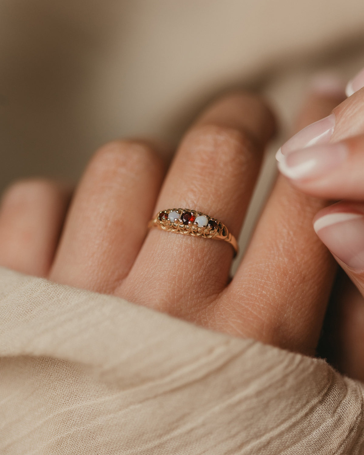 Anne 1990 Vintage 9ct Gold Garnet & Opal Five Stone Ring