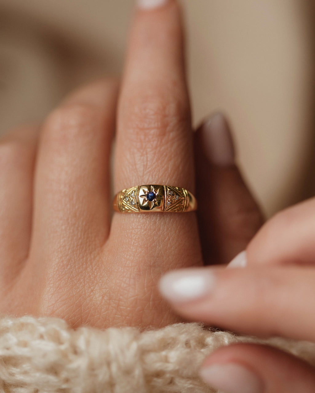 Simone Antique 18ct Gold Sapphire & Diamond Seven Stone Ring