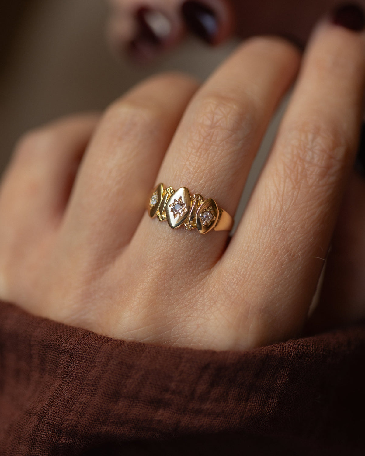 Greta Antique 18ct Gold Star Set Diamond Trilogy Ring