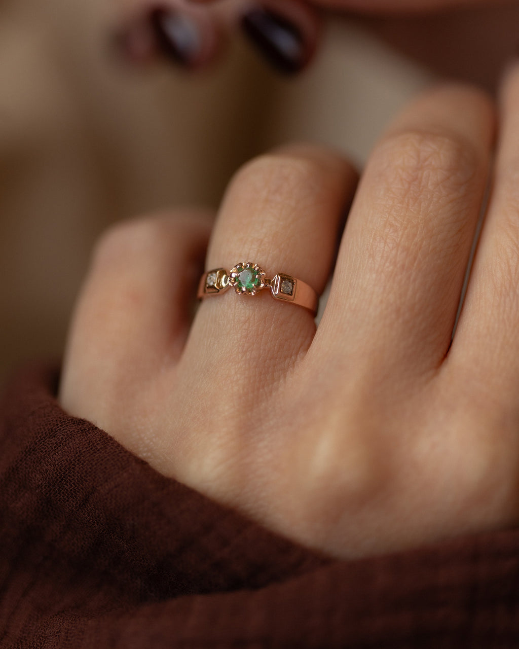 Élodie Antique 18ct Gold Emerald & Diamond Trilogy Ring
