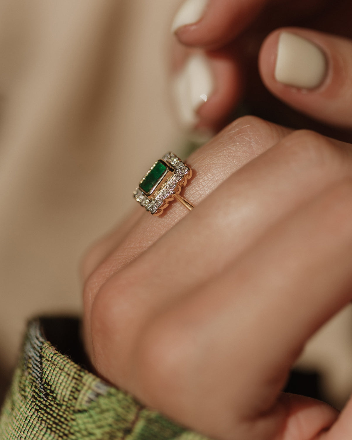 Elspeth 1996 Vintage 18ct Gold Emerald & Diamond Cluster Ring