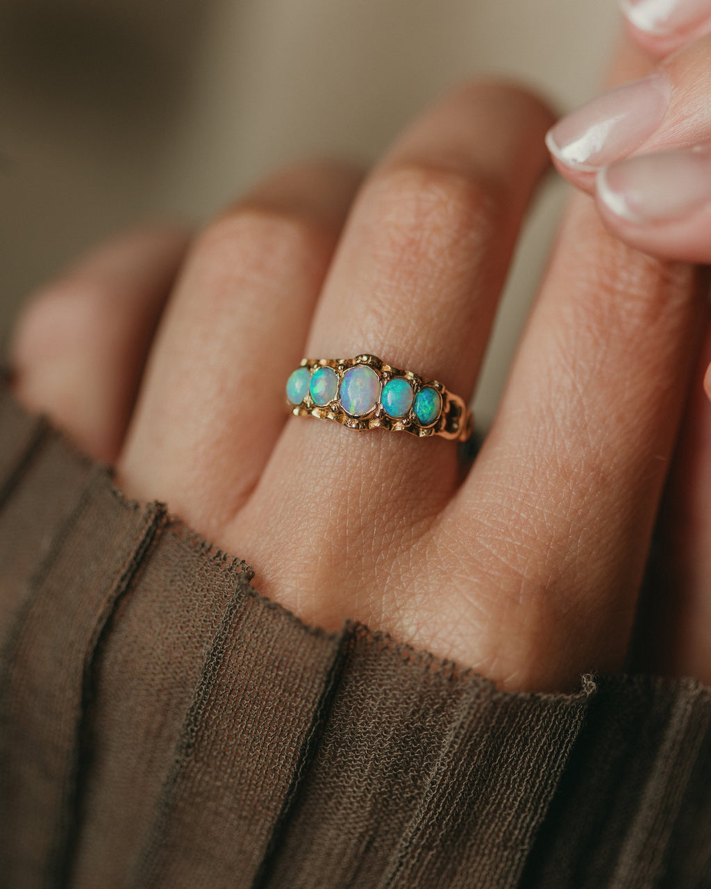 Daisy Vintage 9ct Gold Opal Five Stone Ring