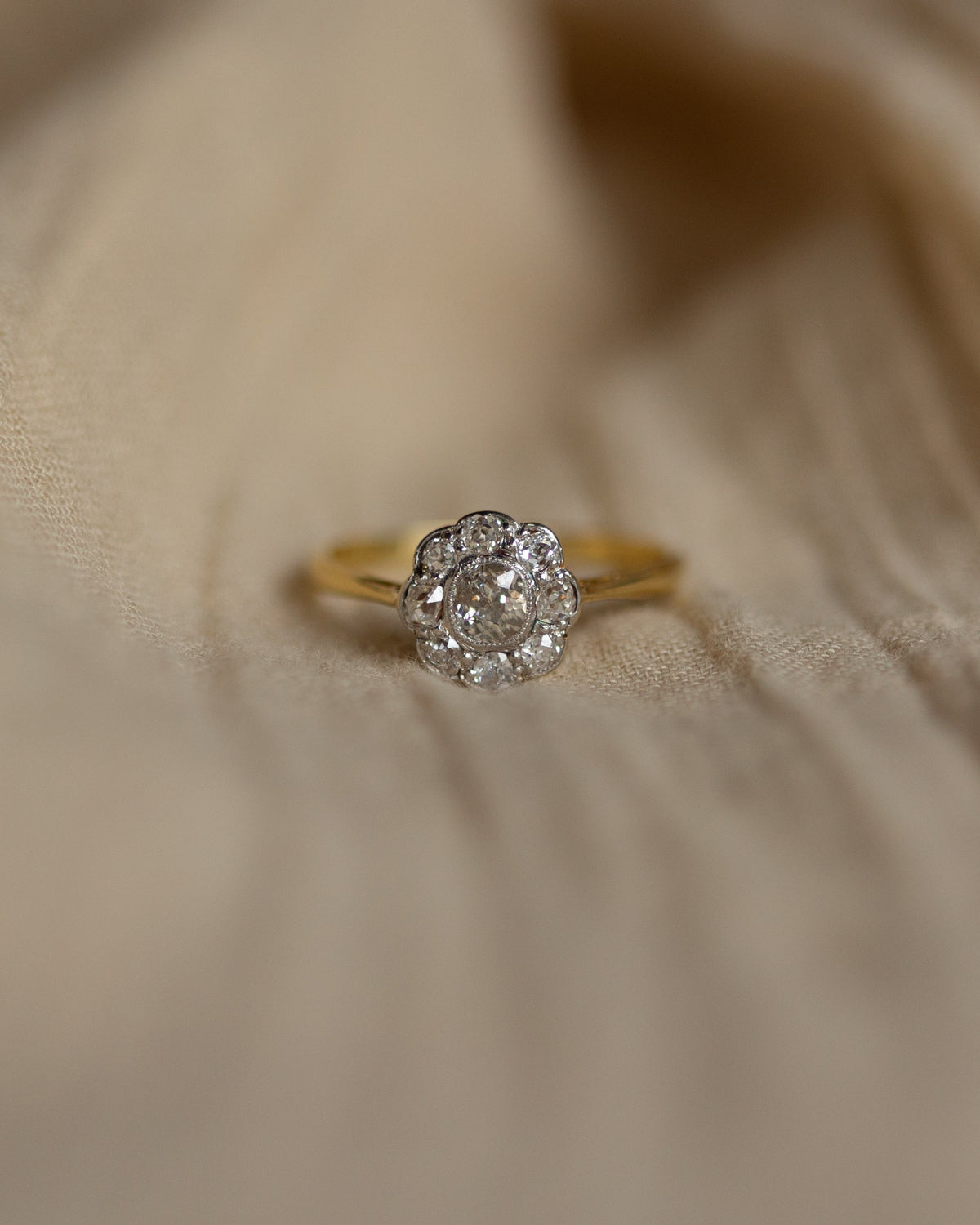 Vivienne Antique 18ct Gold Diamond Daisy Cluster Ring