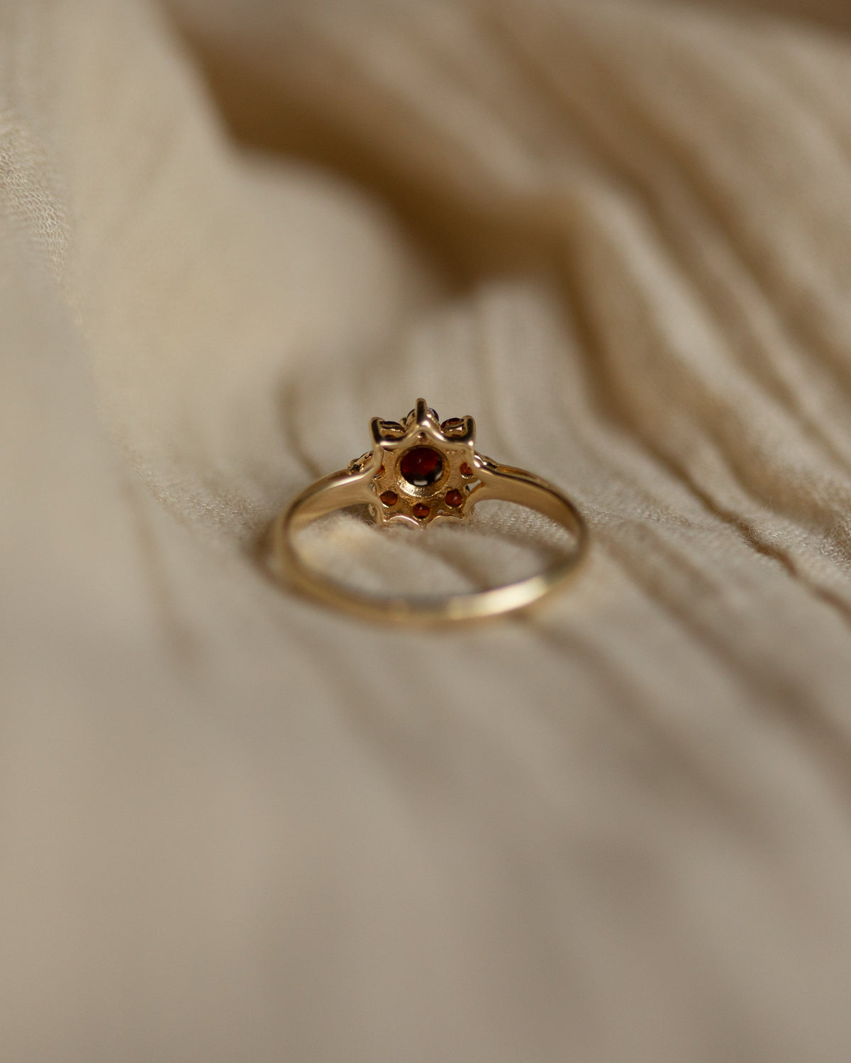 Posey 1972 Vintage 9ct Gold Garnet Cluster Ring