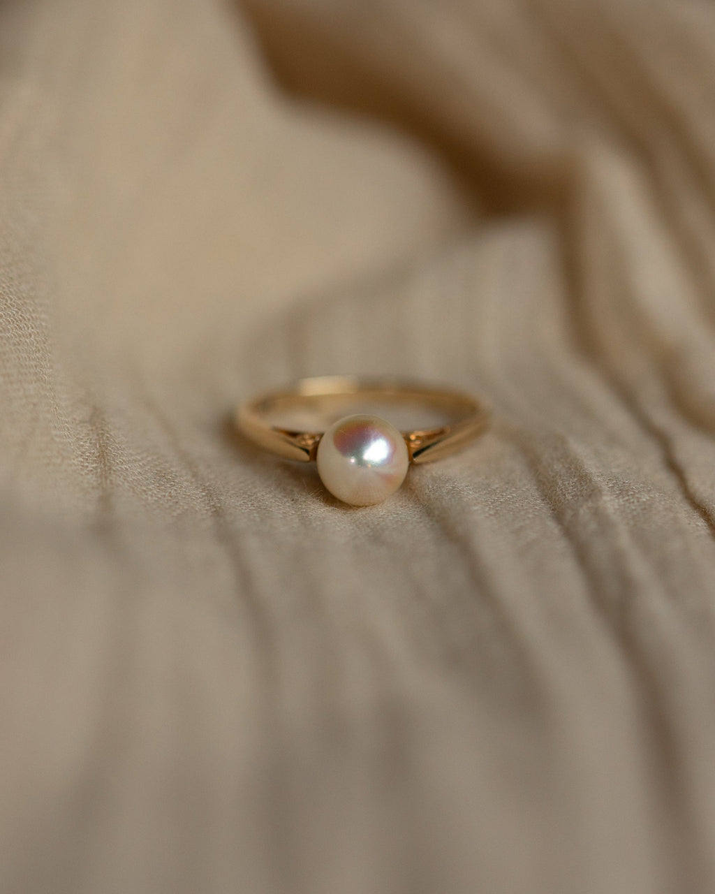 Anne Vintage 9ct Gold Pearl Single Stone Ring