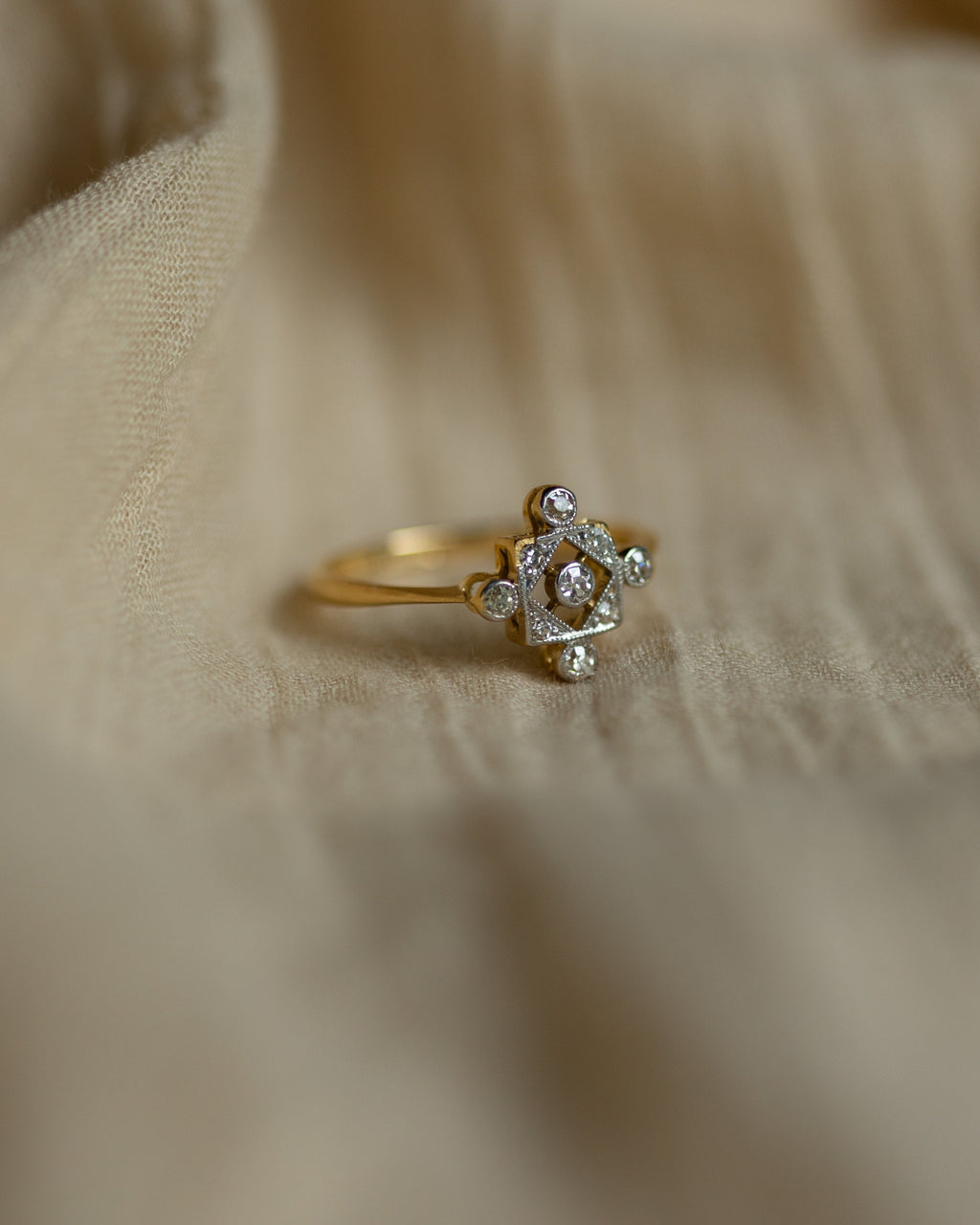 Darlene Antique Art Deco 18ct Gold Diamond Panel Ring