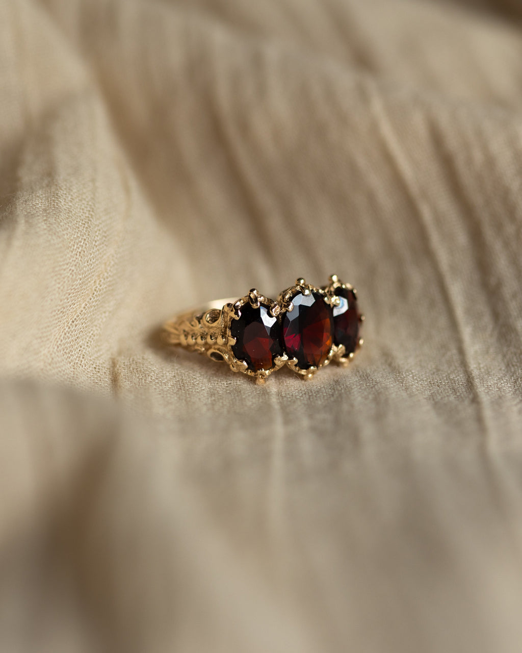 Alicia Vintage 9ct Gold Garnet Trilogy Ring