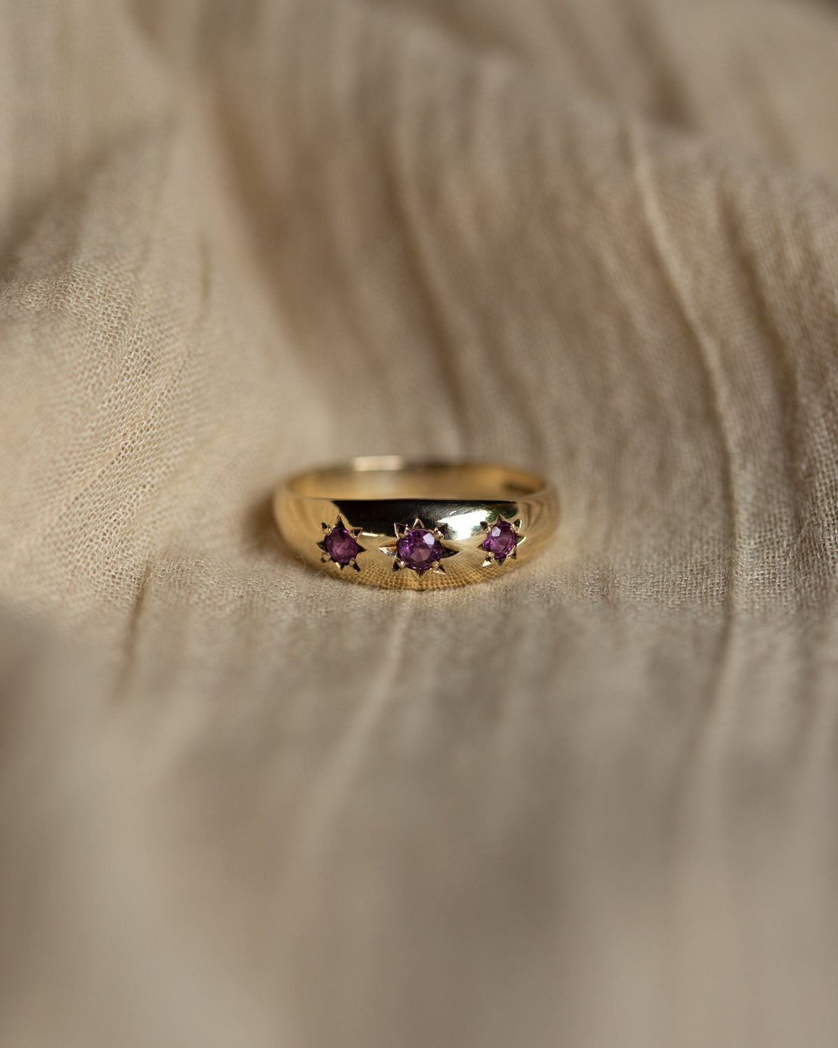 Annie 1973 Vintage 9ct Gold Ruby Trilogy Ring
