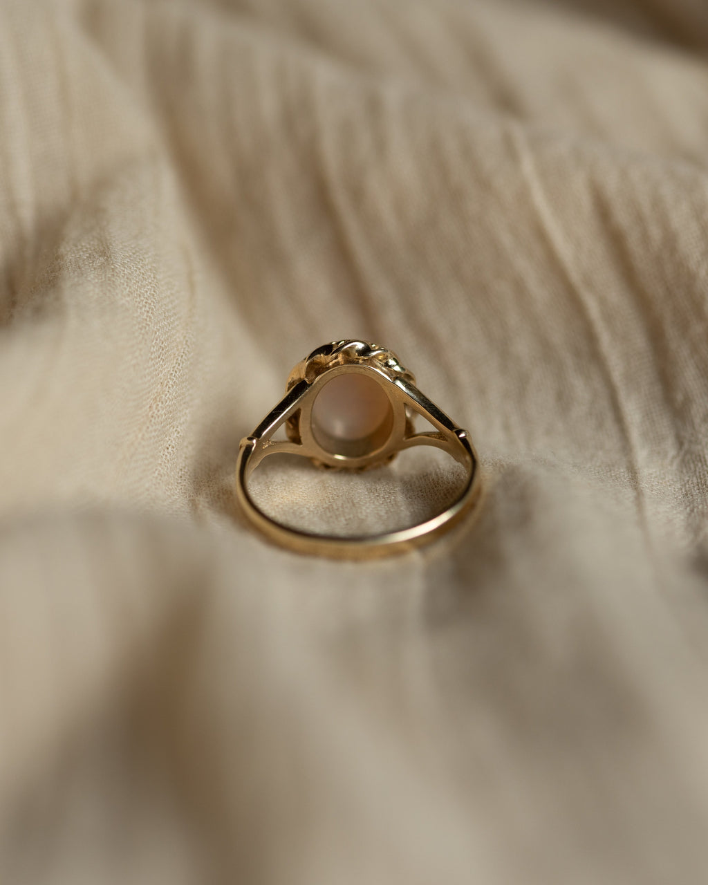 Isla Vintage 9ct Gold Opal Single Stone Ring