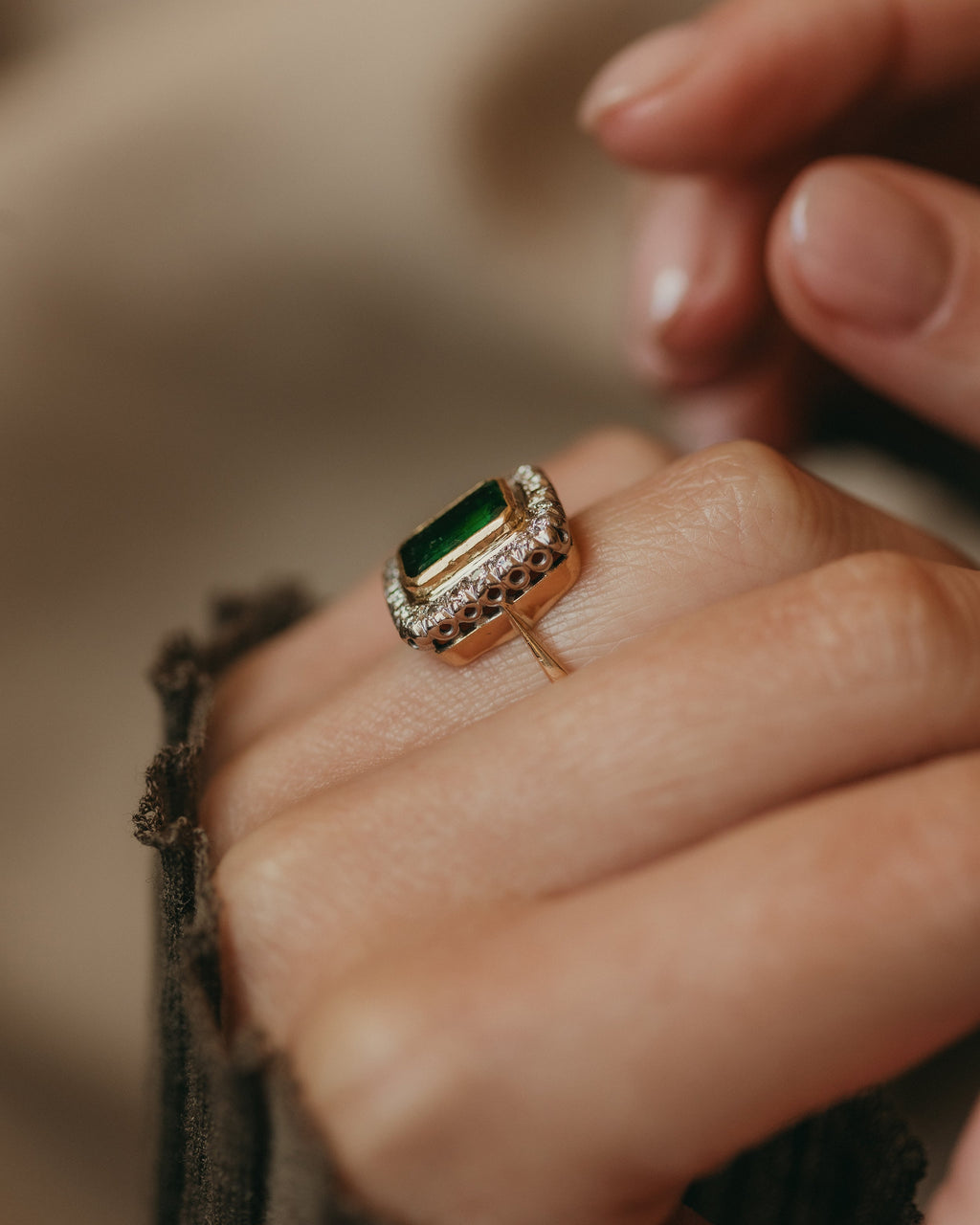 Olive Vintage 18ct Gold Emerald & Diamond Cluster Ring
