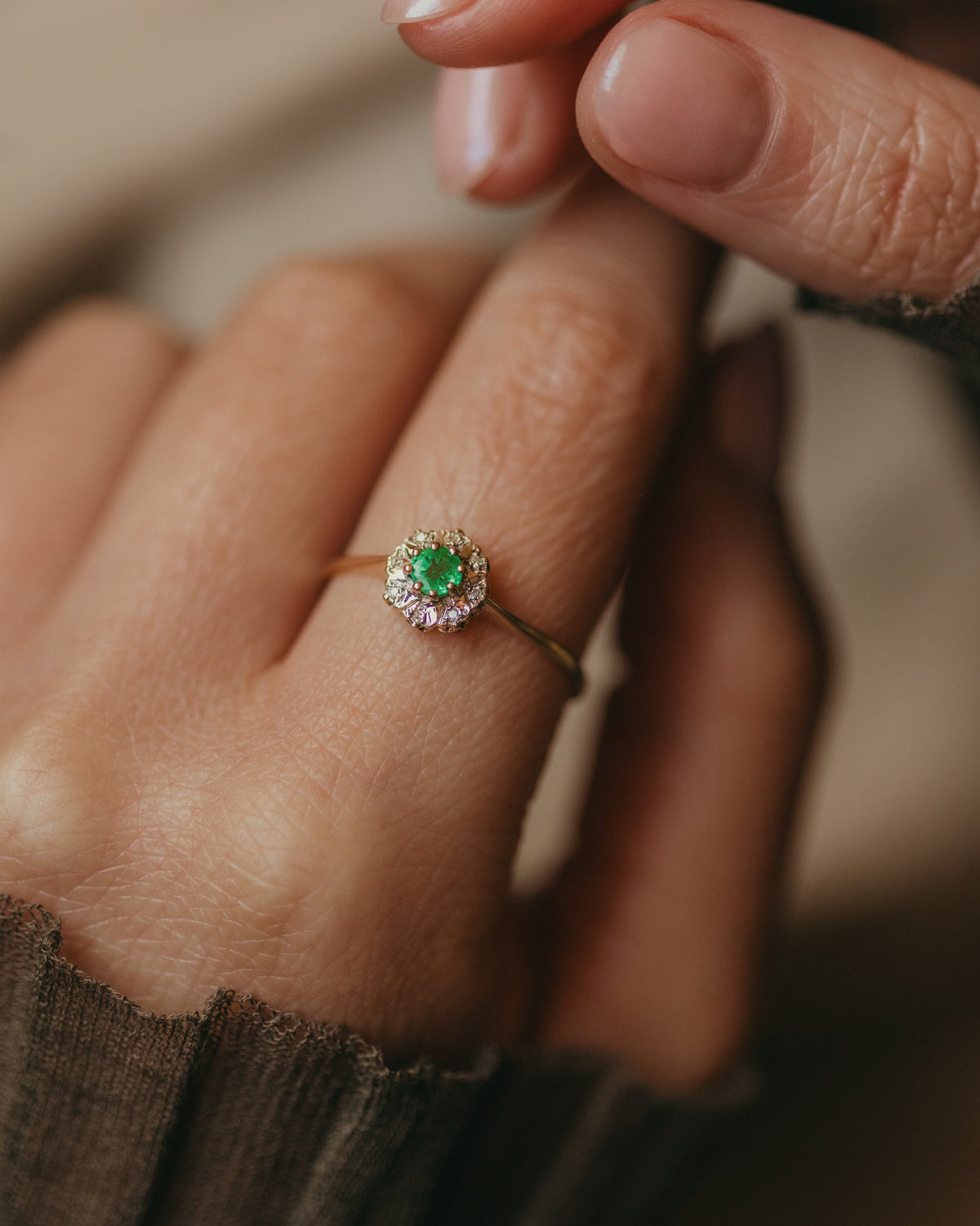 Della 1997 Vintage 9ct Gold Emerald & Diamond Cluster Ring