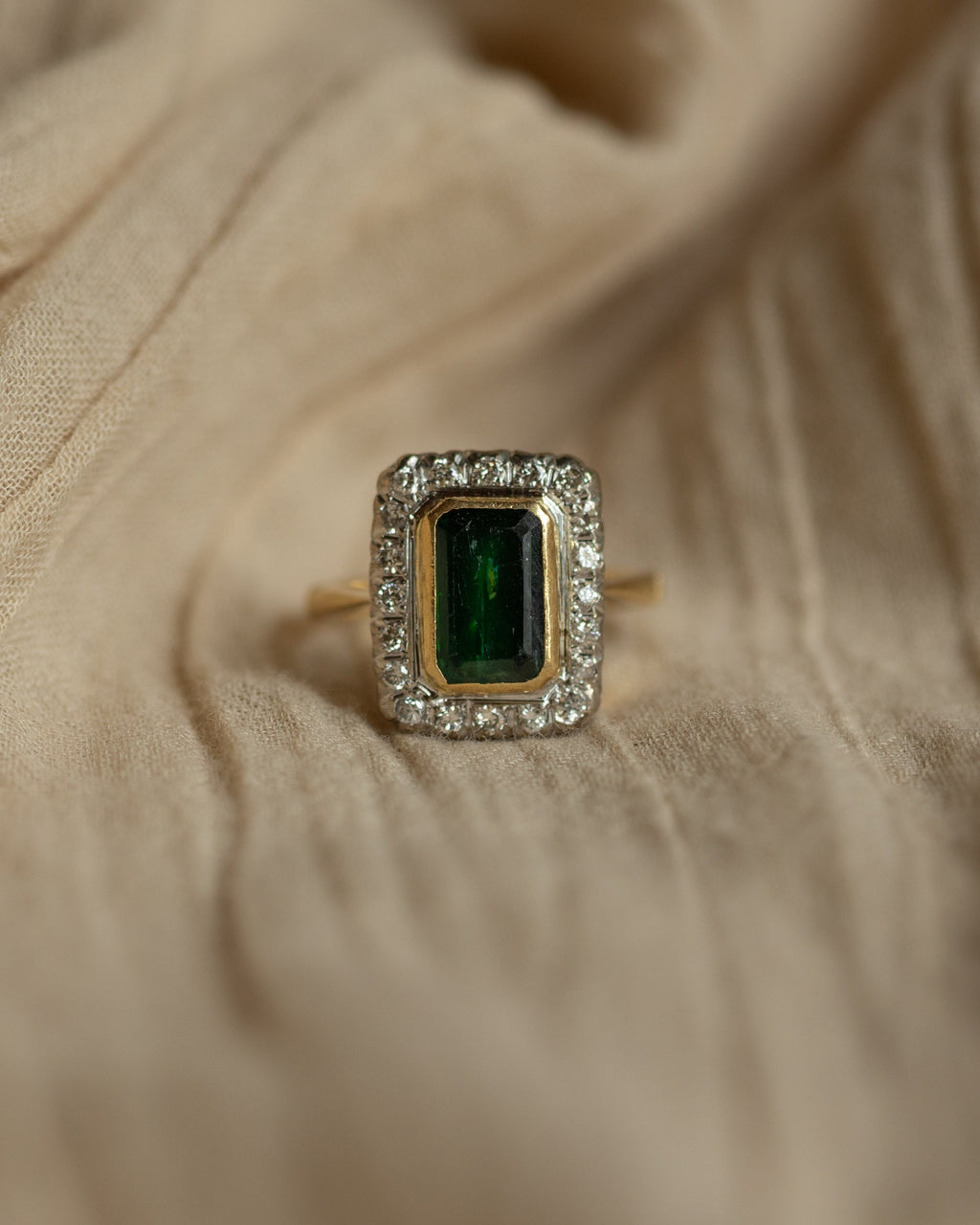Olive Vintage 18ct Gold Emerald & Diamond Cluster Ring