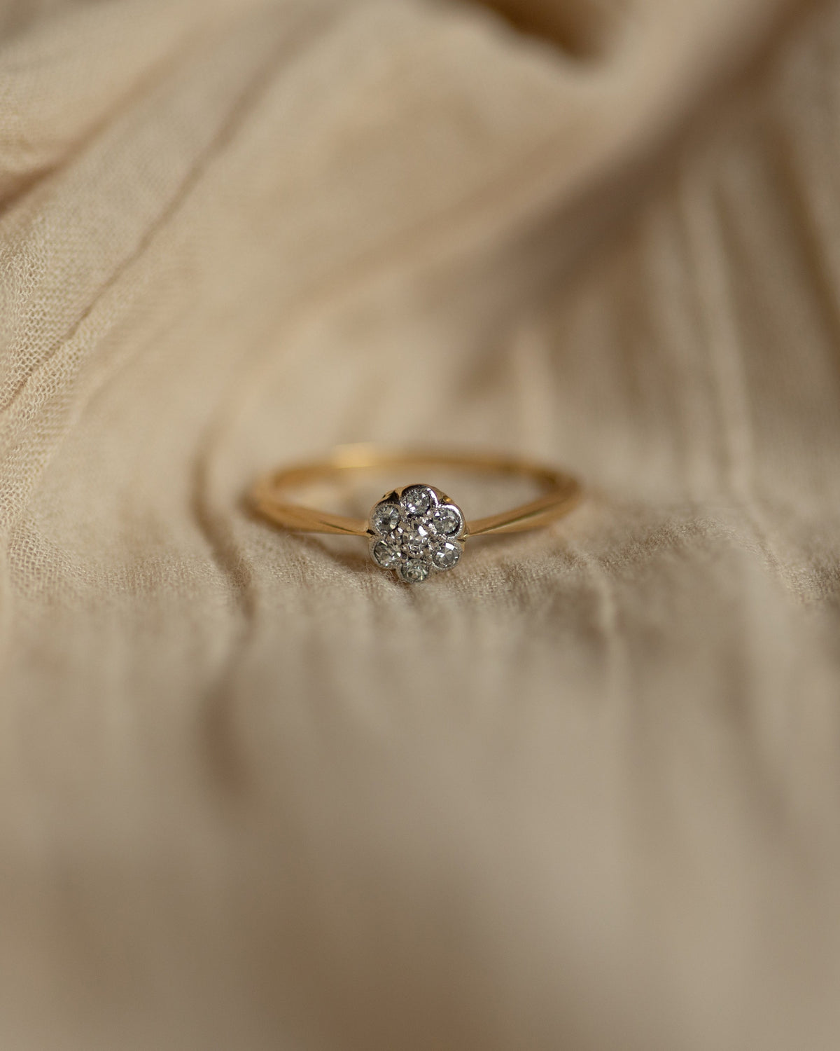 Clementine Antique 18ct Gold Diamond Daisy Cluster Ring