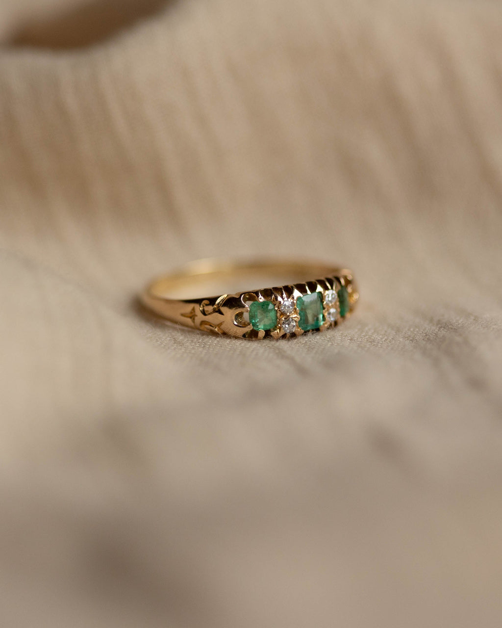 Verity Antique 18ct Gold Emerald & Diamond Seven Stone Ring