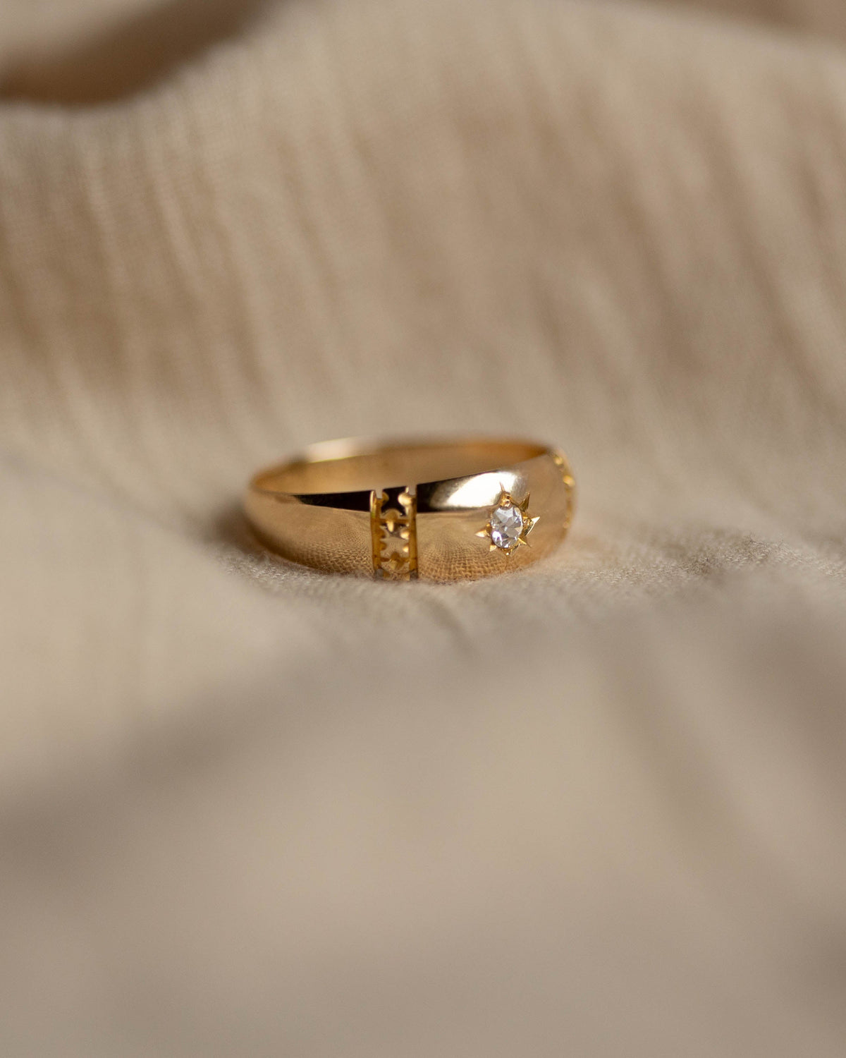 Florence 1892 Antique 18ct Gold Star Set Diamond Single Stone Ring
