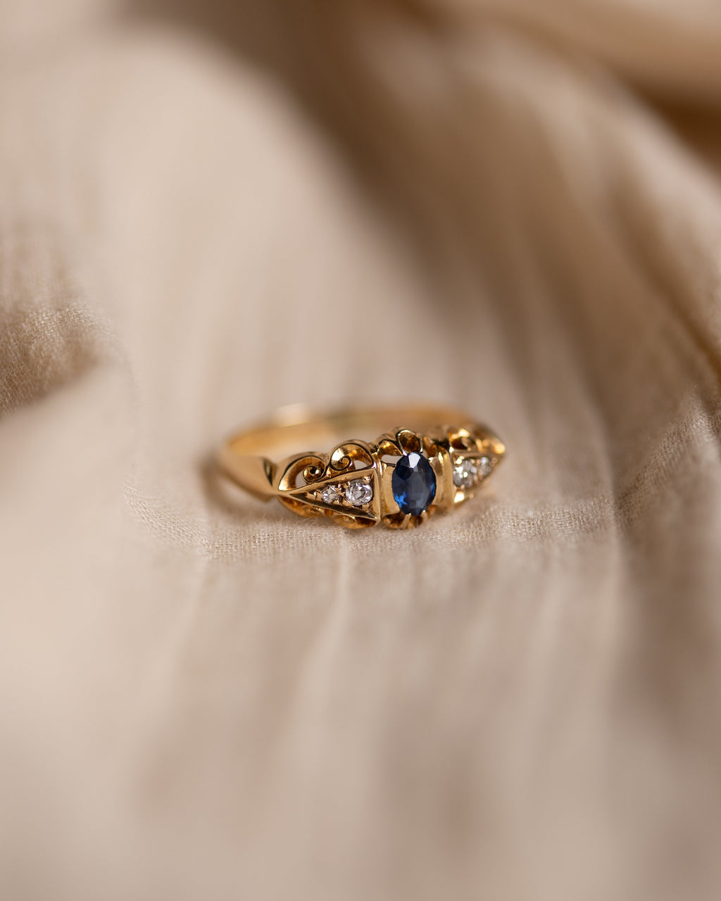 Alma Antique Victorian 18ct Gold Sapphire & Diamond Ring