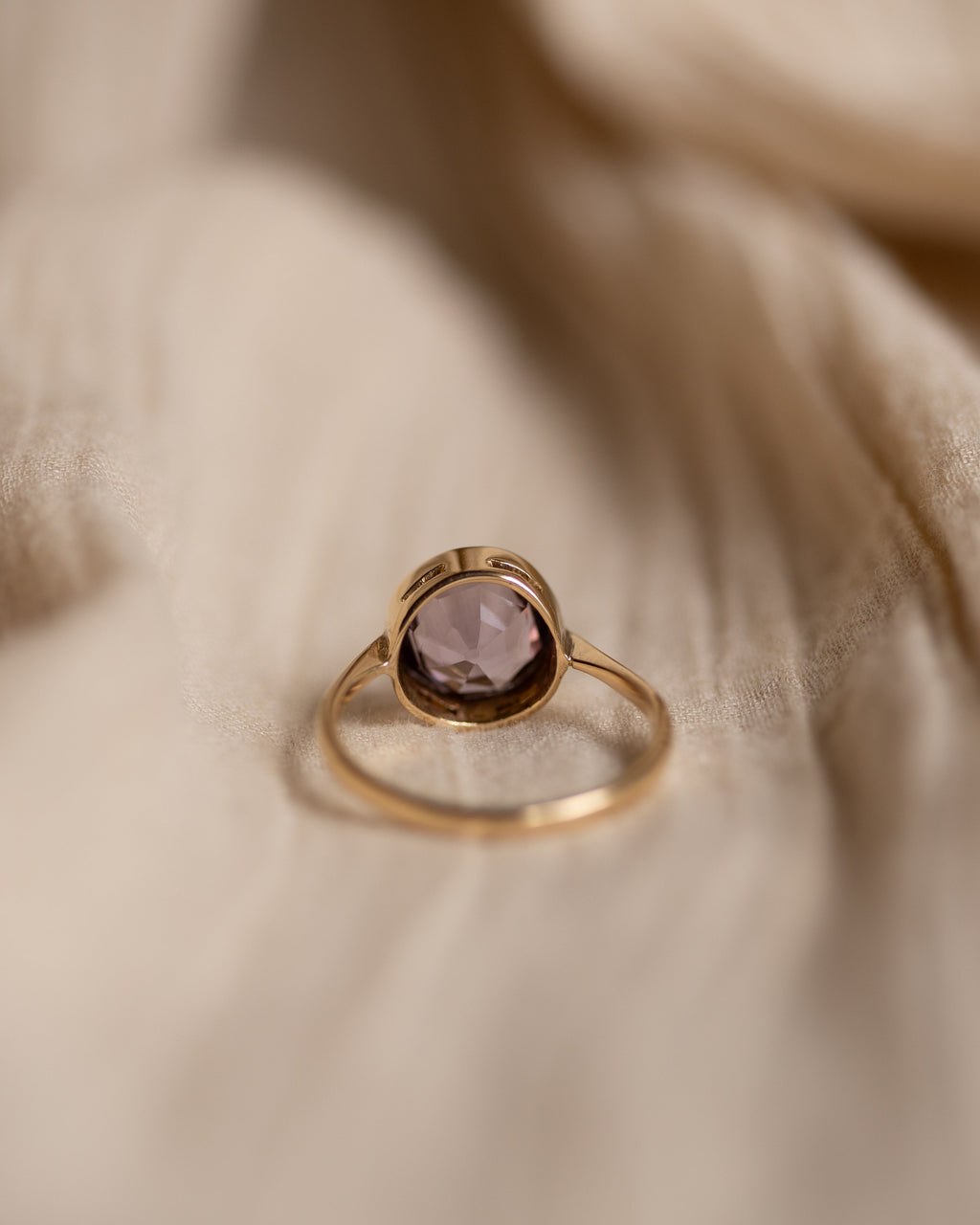 Cassandra Antique 18ct Gold Amethyst Single Stone Ring