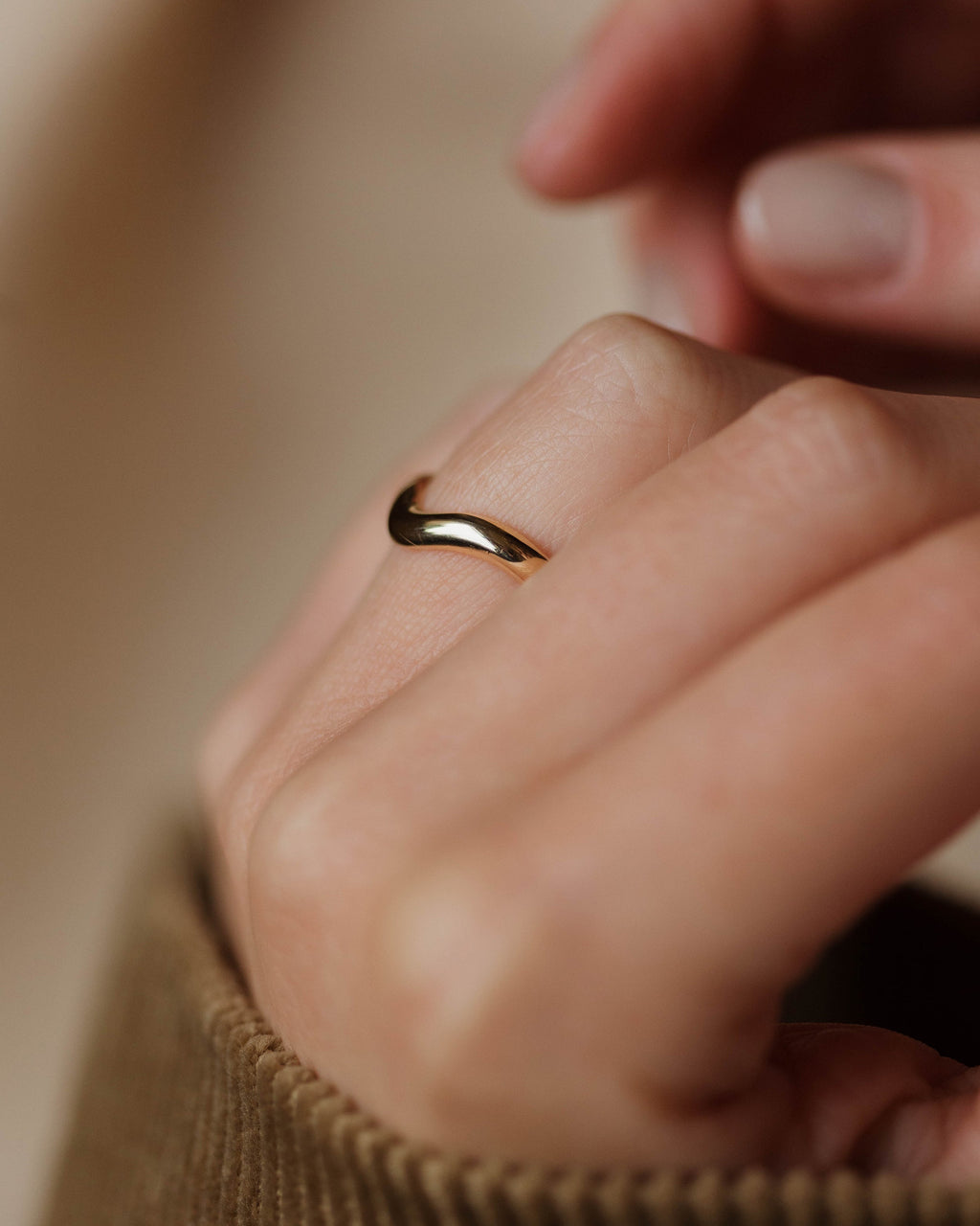 Isobel Vintage 9ct Gold Wishbone Ring