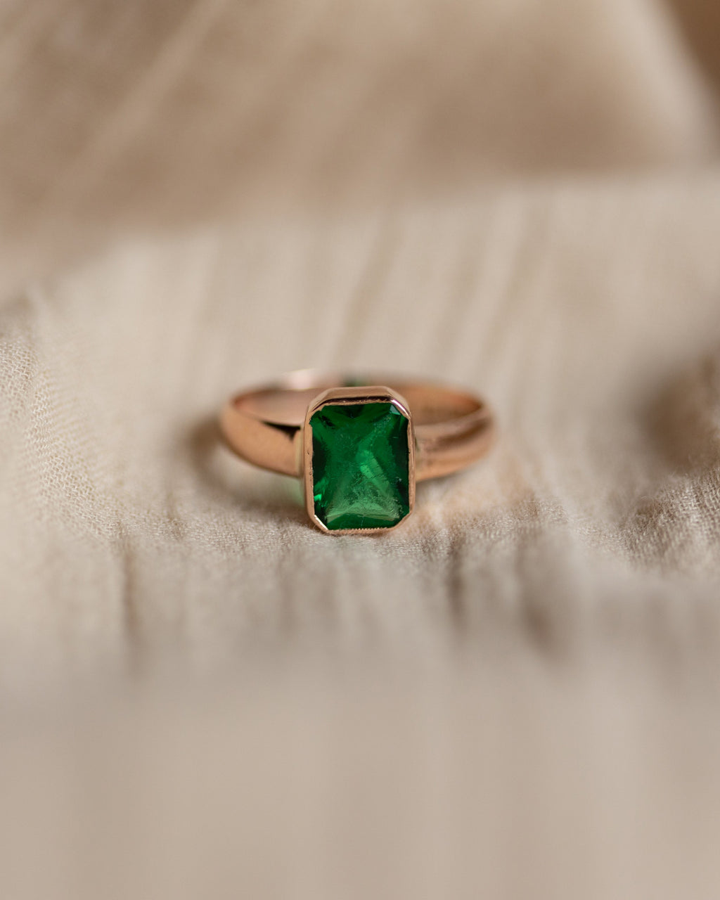 Seraphie 1905 Antique 9ct Gold Paste Single Stone Ring