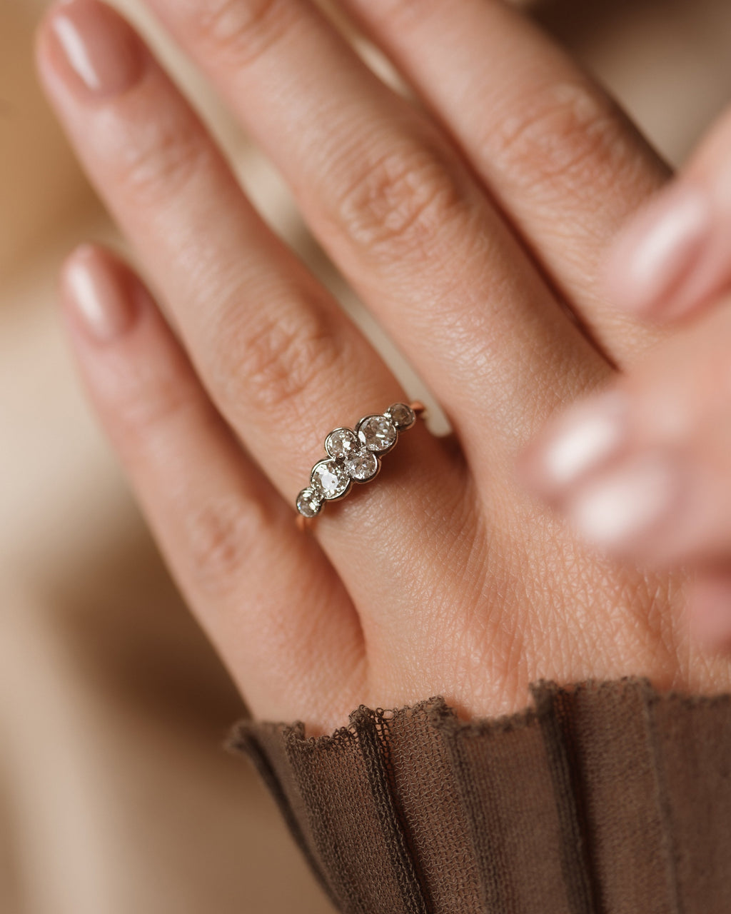 Verity Vintage 18ct Gold Diamond Six Stone Ring