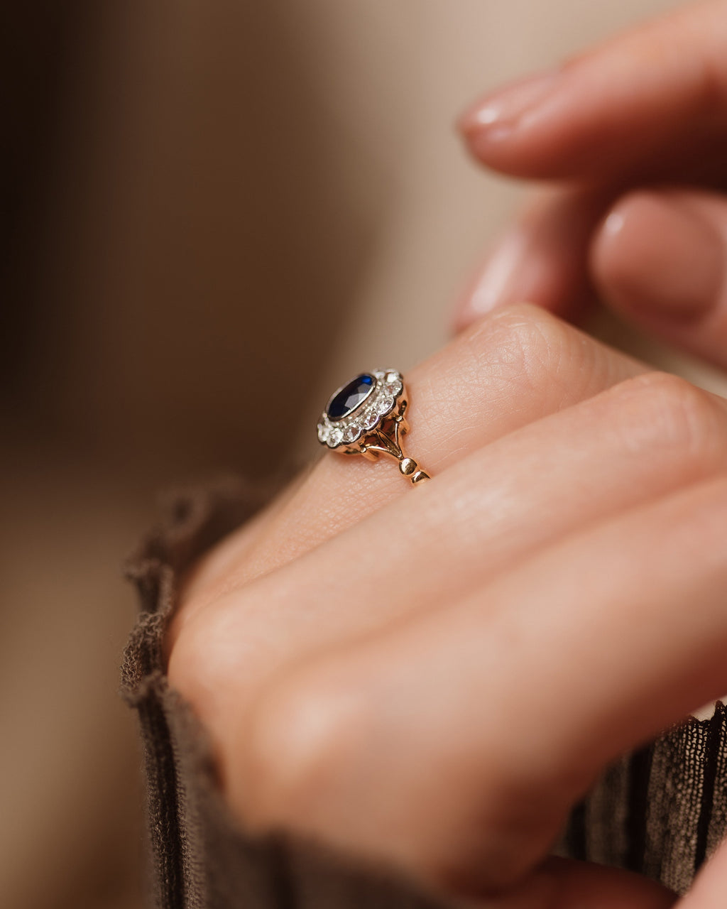 Mariam Antique 18ct Gold Sapphire & Diamond Cluster Ring