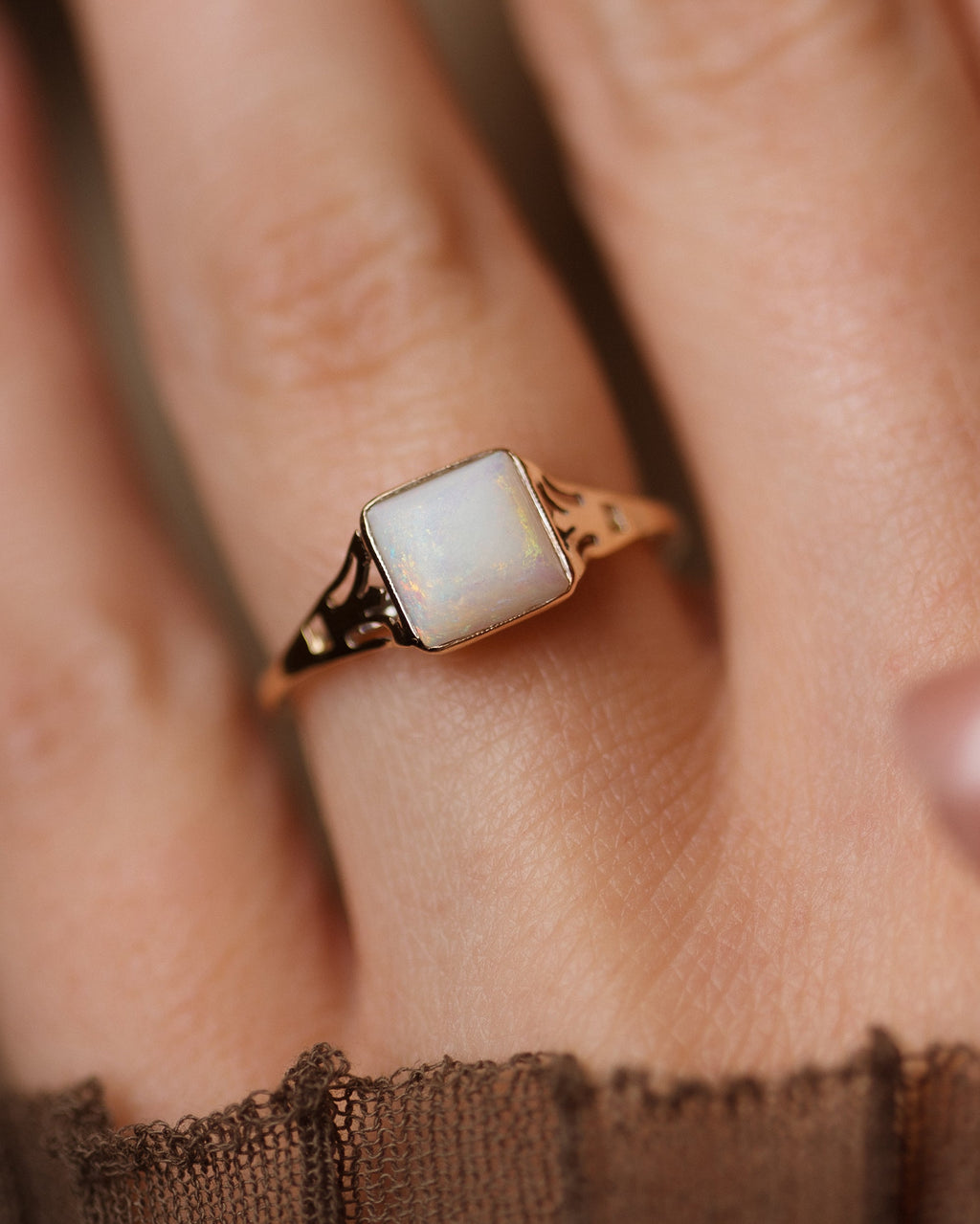 Janet Antique Art Deco 9ct Gold Opal Single Stone Ring