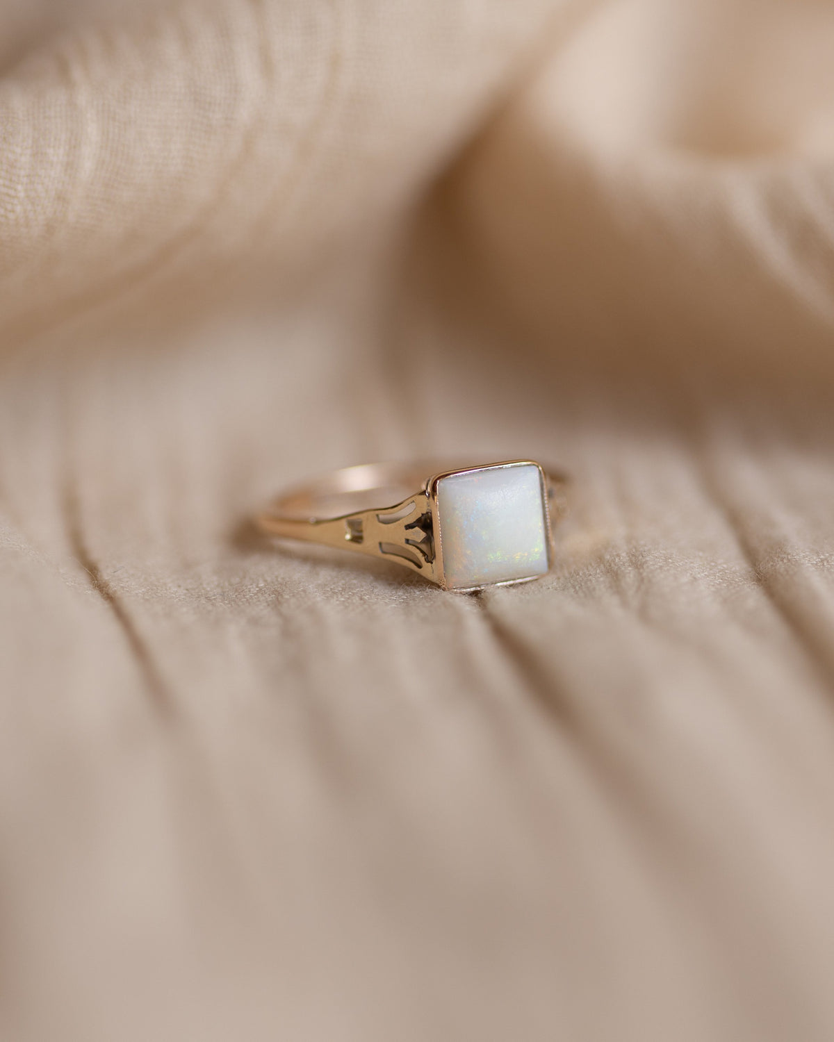 Janet Antique Art Deco 9ct Gold Opal Single Stone Ring