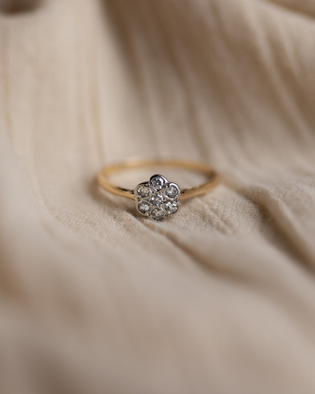 Poppy Antique 18ct Gold Diamond Daisy Cluster Ring