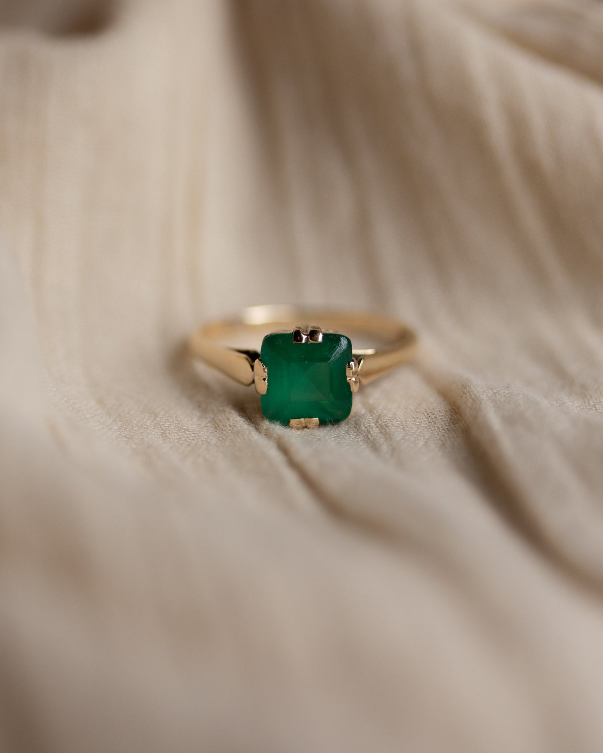 Rafaela Antique 9ct Gold Chrysoprase Single Stone Ring