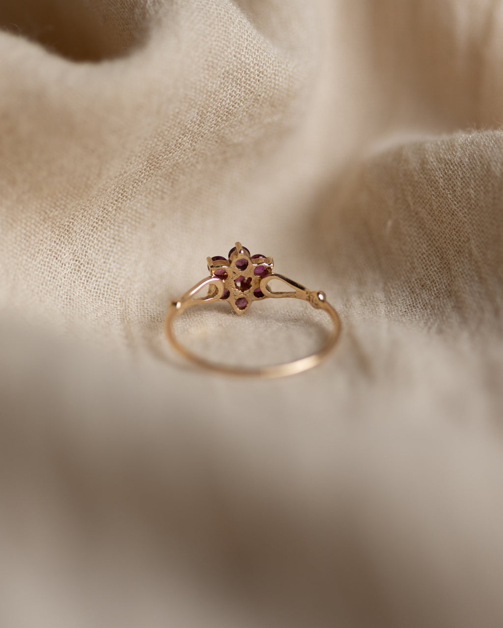 Dorothy 1988 Vintage 9ct Gold Ruby Cluster Ring
