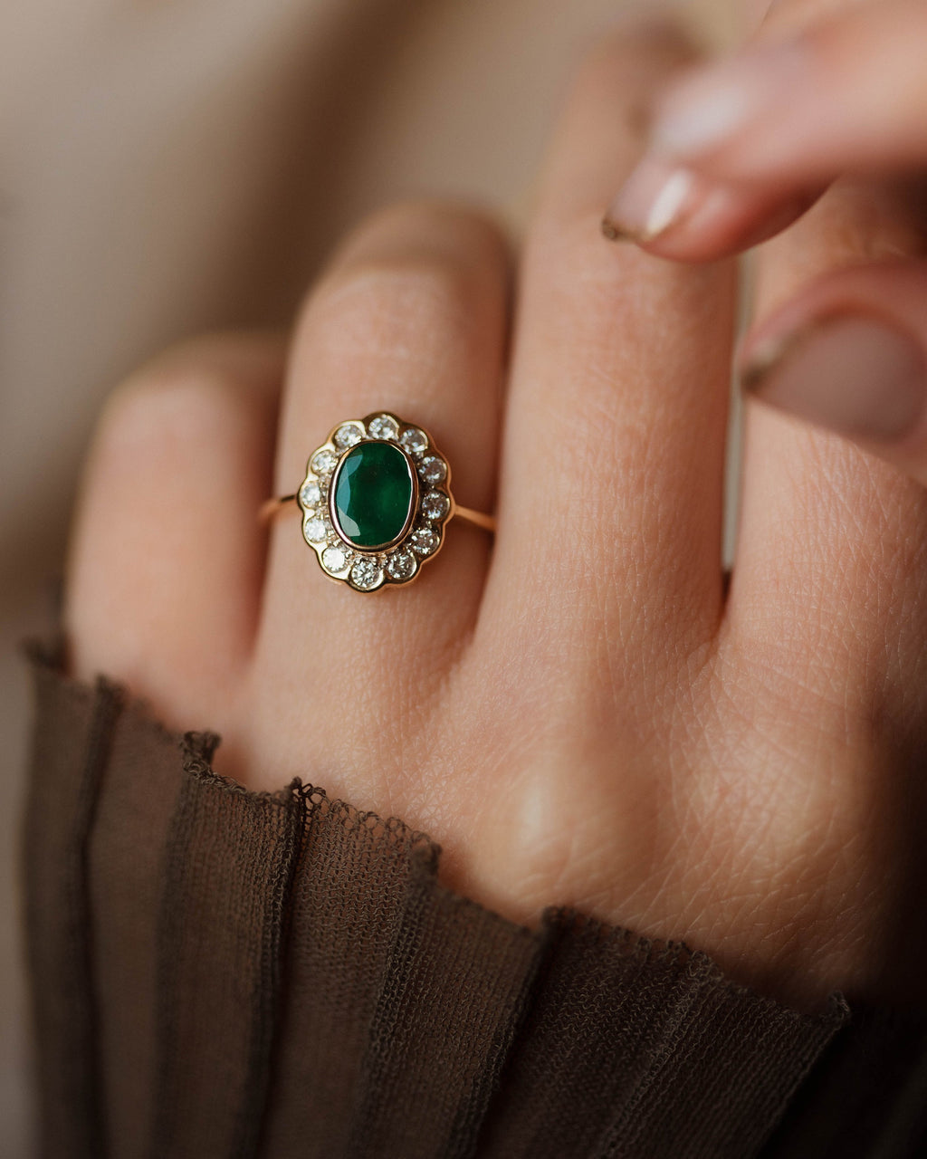 Norah Vintage 18ct Gold Emerald & Diamond Cluster Ring