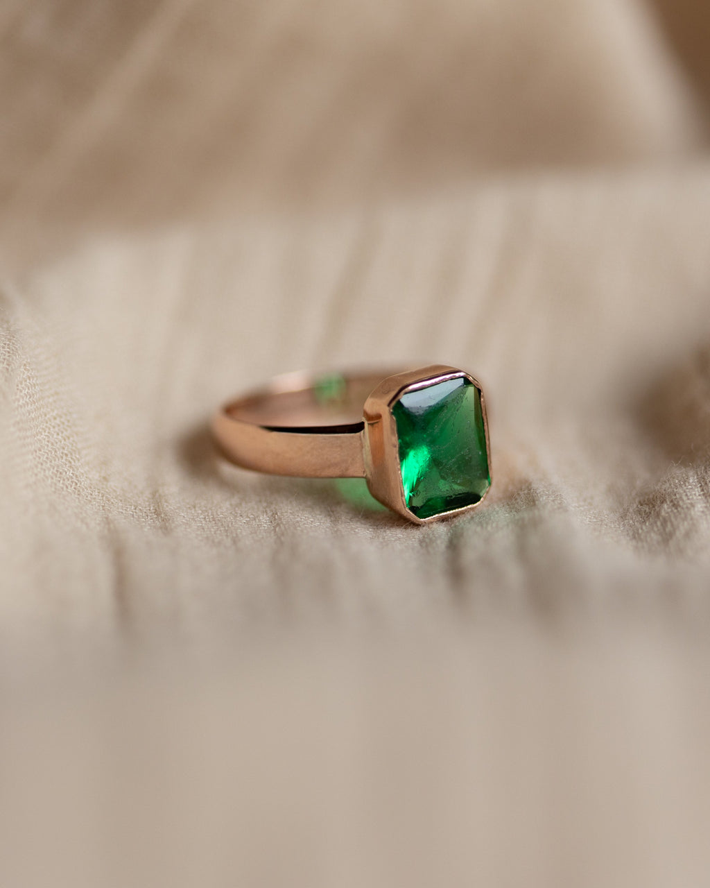 Seraphie 1905 Antique 9ct Gold Paste Single Stone Ring