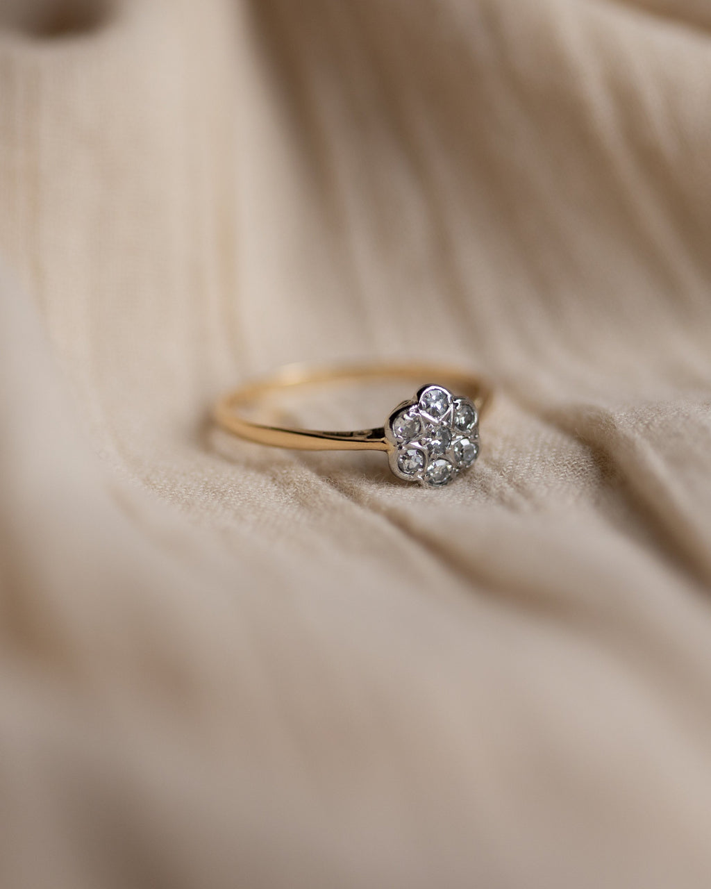 Poppy Antique 18ct Gold Diamond Daisy Cluster Ring
